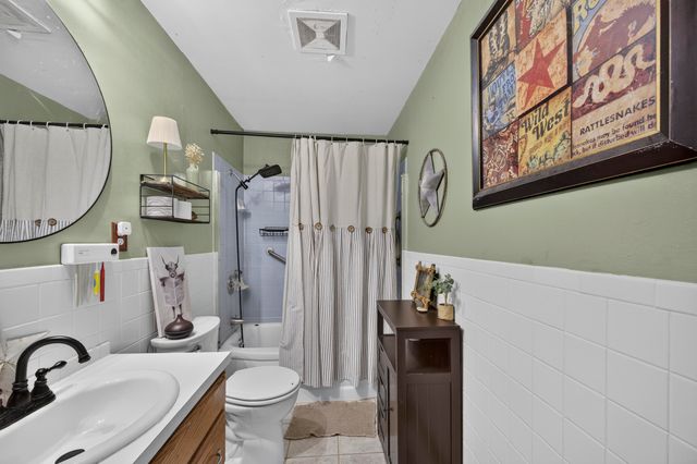 2645 AVENUE H, Council Bluffs, IA 51501