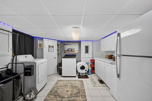 2645 AVENUE H, Council Bluffs, IA 51501