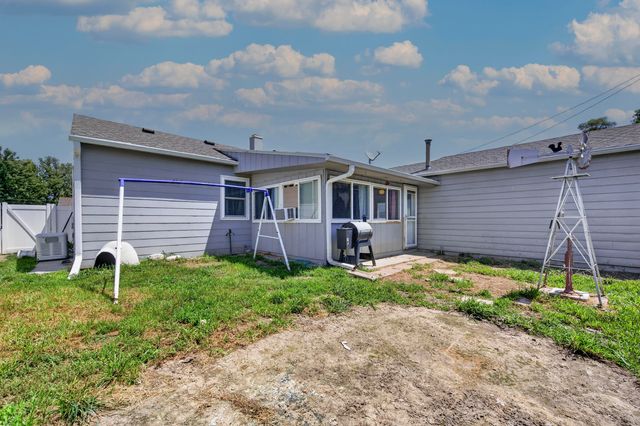 2645 AVENUE H, Council Bluffs, IA 51501
