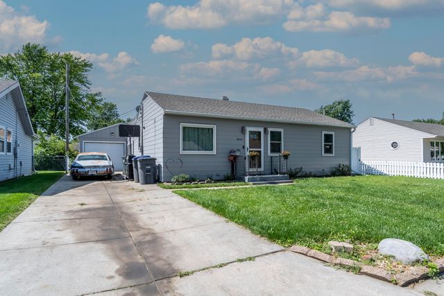 2645 AVENUE H, Council Bluffs, IA 51501