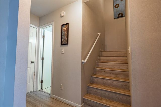 1204 Sunchase Drive, Lawrence, KS 66044