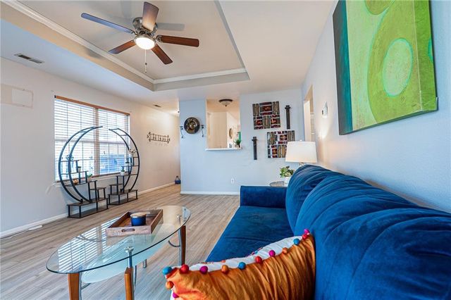 1204 Sunchase Drive, Lawrence, KS 66044