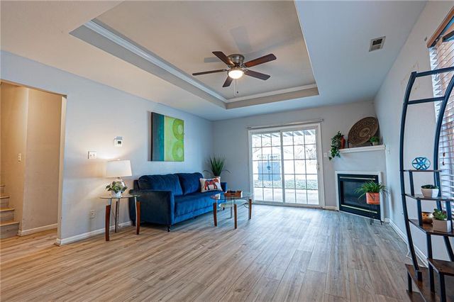 1204 Sunchase Drive, Lawrence, KS 66044