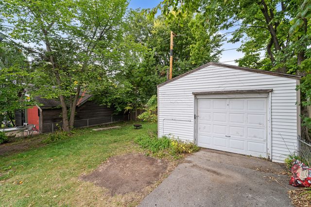 1235 Leon Place, Evanston, IL 60201