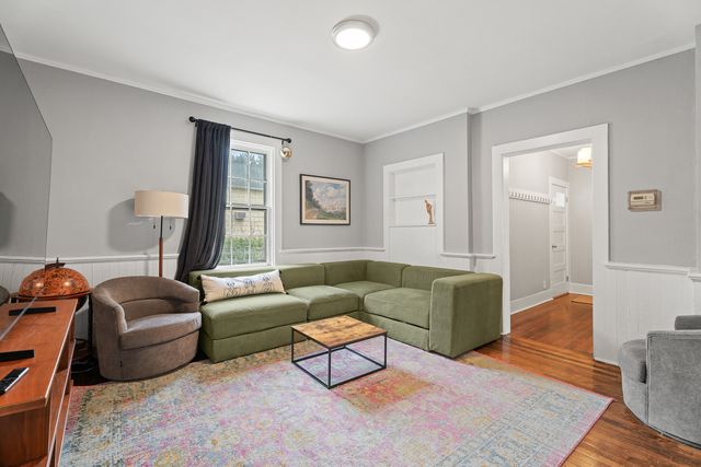 1235 Leon Place, Evanston, IL 60201