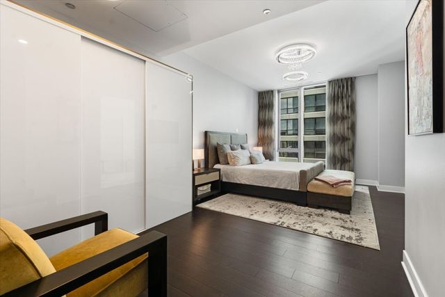 403 N Wabash Avenue 10B, Chicago, IL 60611