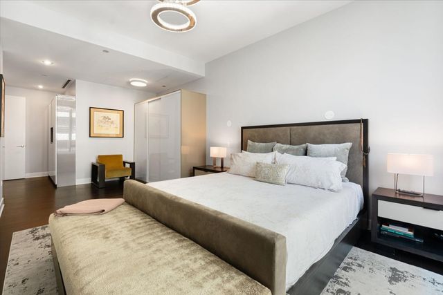 403 N Wabash Avenue 10B, Chicago, IL 60611