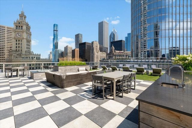 403 N Wabash Avenue 10B, Chicago, IL 60611