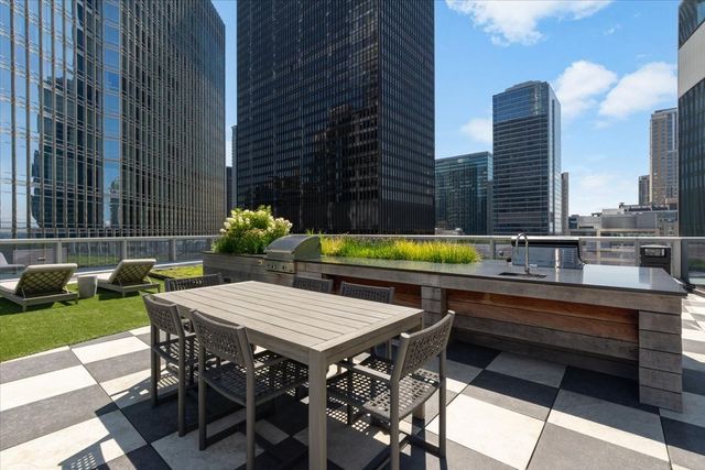 403 N Wabash Avenue 10B, Chicago, IL 60611