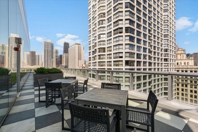 403 N Wabash Avenue 10B, Chicago, IL 60611