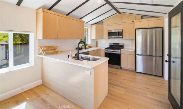 7867 Rim Canyon Road, Sunland, CA 91040