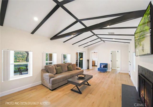 7867 Rim Canyon Road, Sunland, CA 91040