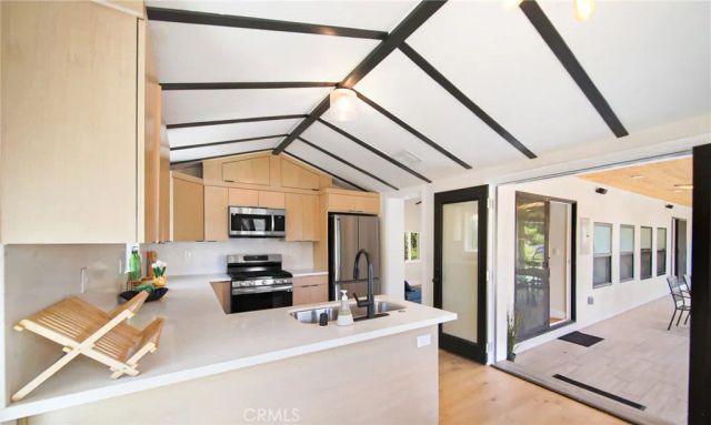 7867 Rim Canyon Road, Sunland, CA 91040