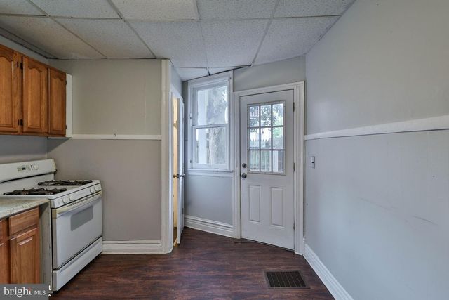 230 N NAGLE ST, Allentown, PA 18102