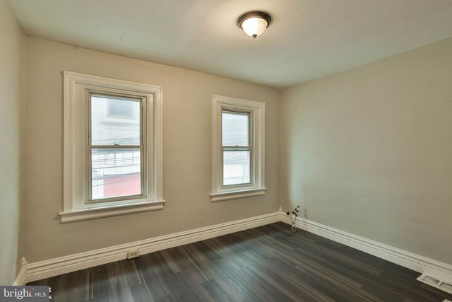 230 N NAGLE ST, Allentown, PA 18102