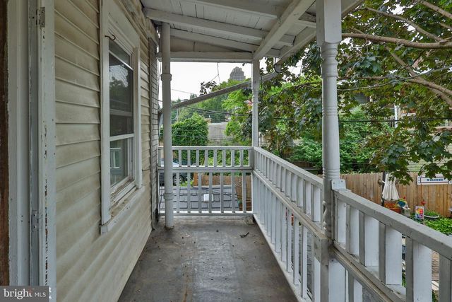 230 N NAGLE ST, Allentown, PA 18102