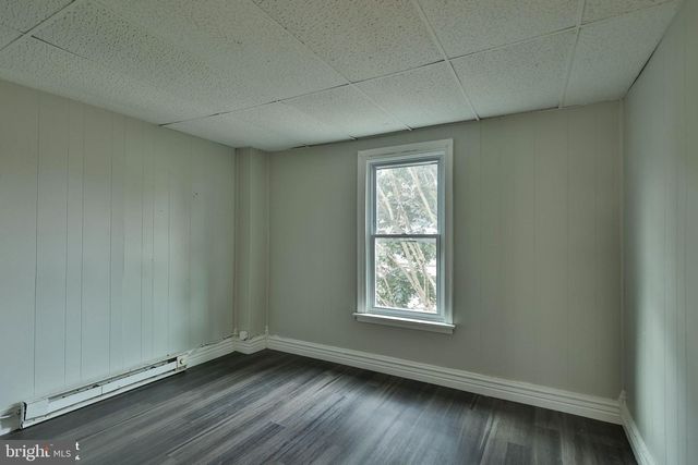 230 N NAGLE ST, Allentown, PA 18102