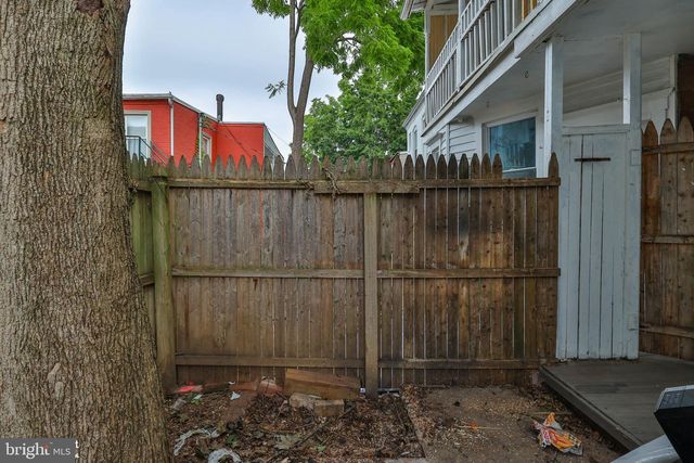 230 N NAGLE ST, Allentown, PA 18102