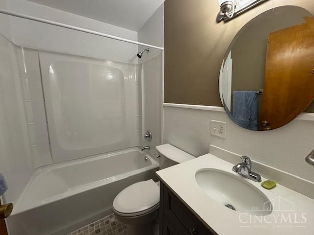 1228 Fairbanks Avenue, Cincinnati, OH 45205