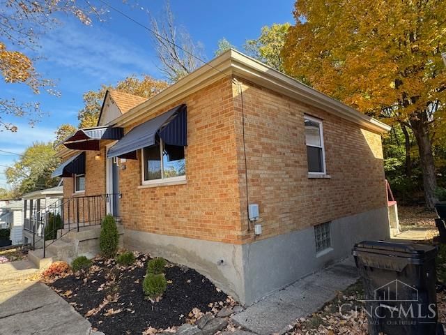 1228 Fairbanks Avenue, Cincinnati, OH 45205