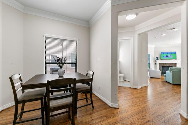 2922 Royal Oaks Crest, Houston, TX 77082