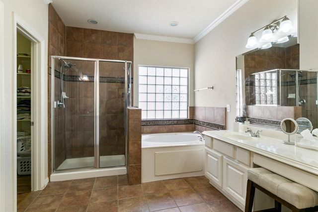 2922 Royal Oaks Crest, Houston, TX 77082