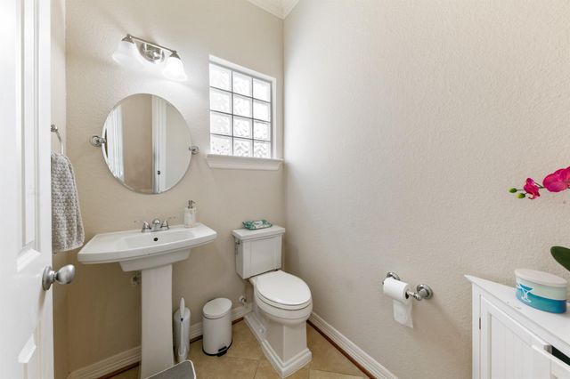 2922 Royal Oaks Crest, Houston, TX 77082