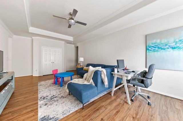 2922 Royal Oaks Crest, Houston, TX 77082