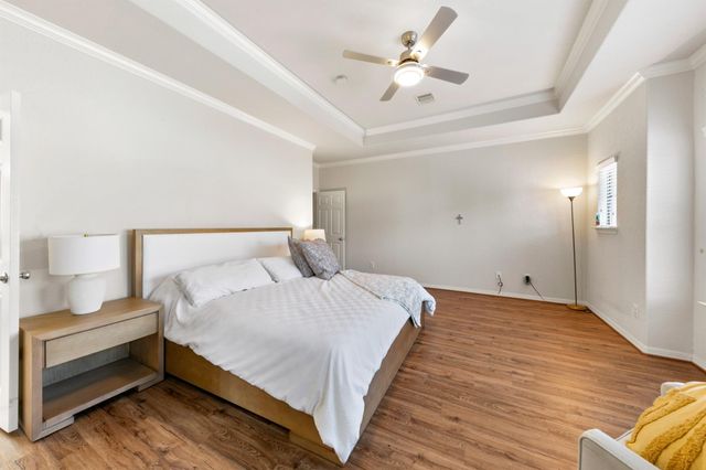 2922 Royal Oaks Crest, Houston, TX 77082