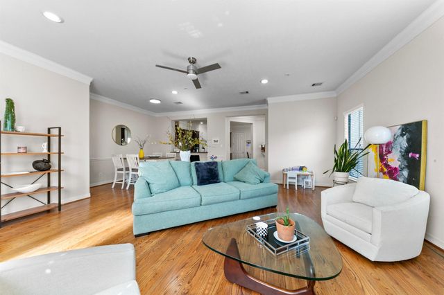 2922 Royal Oaks Crest, Houston, TX 77082