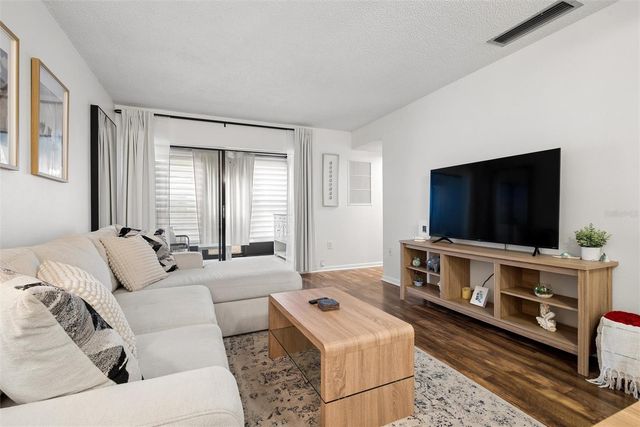 3806 SOUTHPOINTE DRIVE L4, Orlando, FL 32822