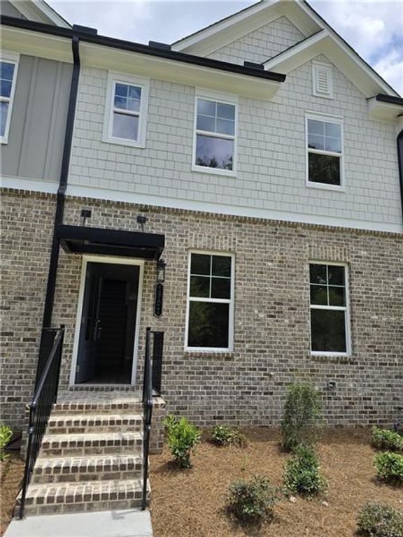 1302 Ainsworth Alley, Sugar Hill, GA 30518