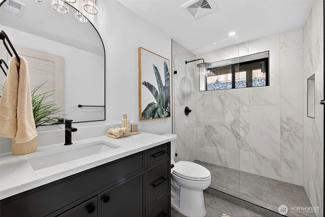 111 Point Fosdick Circle NW, Gig Harbor, WA 98335