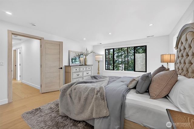111 Point Fosdick Circle NW, Gig Harbor, WA 98335