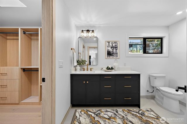 111 Point Fosdick Circle NW, Gig Harbor, WA 98335