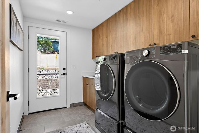 111 Point Fosdick Circle NW, Gig Harbor, WA 98335