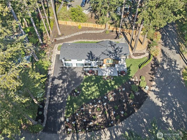 111 Point Fosdick Circle NW, Gig Harbor, WA 98335