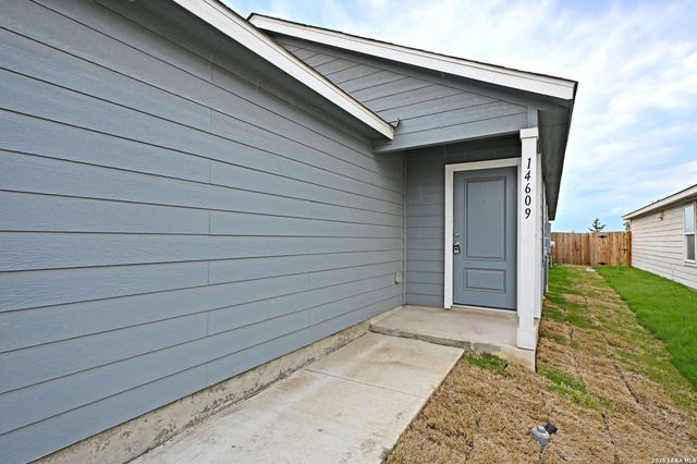 14609 MUDSTONE PL, Elmendorf, TX 78112