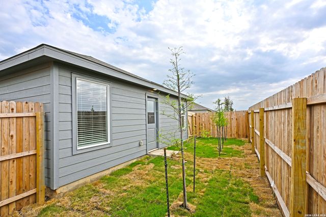 14609 MUDSTONE PL, Elmendorf, TX 78112