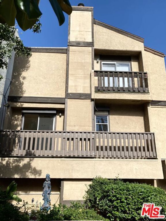 Image 1 of property listing at 1628 N Formosa Avenue A, Los Angeles, CA 90046