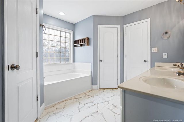 4225 Redmill Lane, Hope Mills, NC 28348