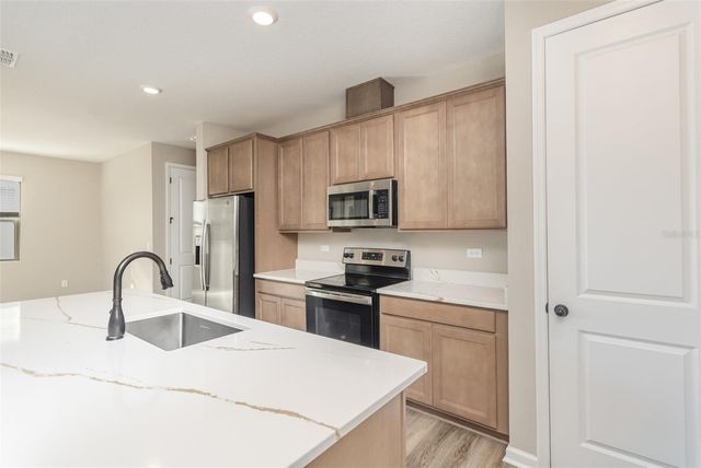 4302 SOUTHERN VISTA LOOP, St Cloud, FL 34769