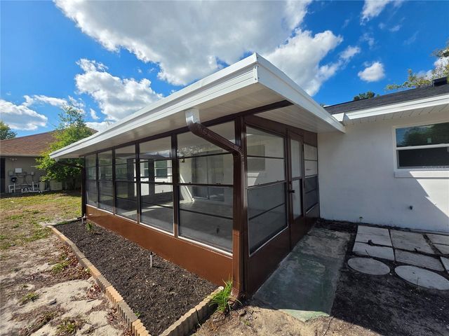 985 SYLVIA DRIVE, Deltona, FL 32725