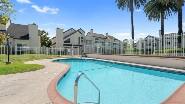 1508 Granite Hills Dr E, El Cajon, CA 92019