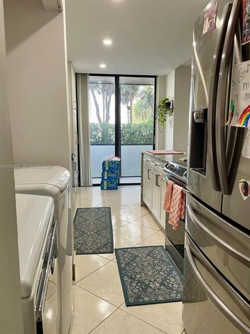 3450 Blue Lake Dr 107, Pompano Beach, FL 33064
