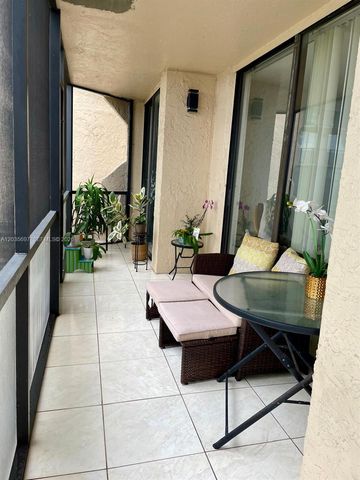 3450 Blue Lake Dr 107, Pompano Beach, FL 33064