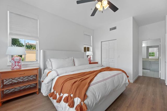 11740 St Andrews Place 304, Wellington, FL 33414