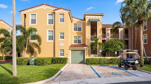 11740 St Andrews Place 304, Wellington, FL 33414