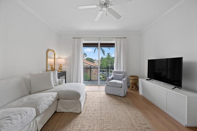 11740 St Andrews Place 304, Wellington, FL 33414
