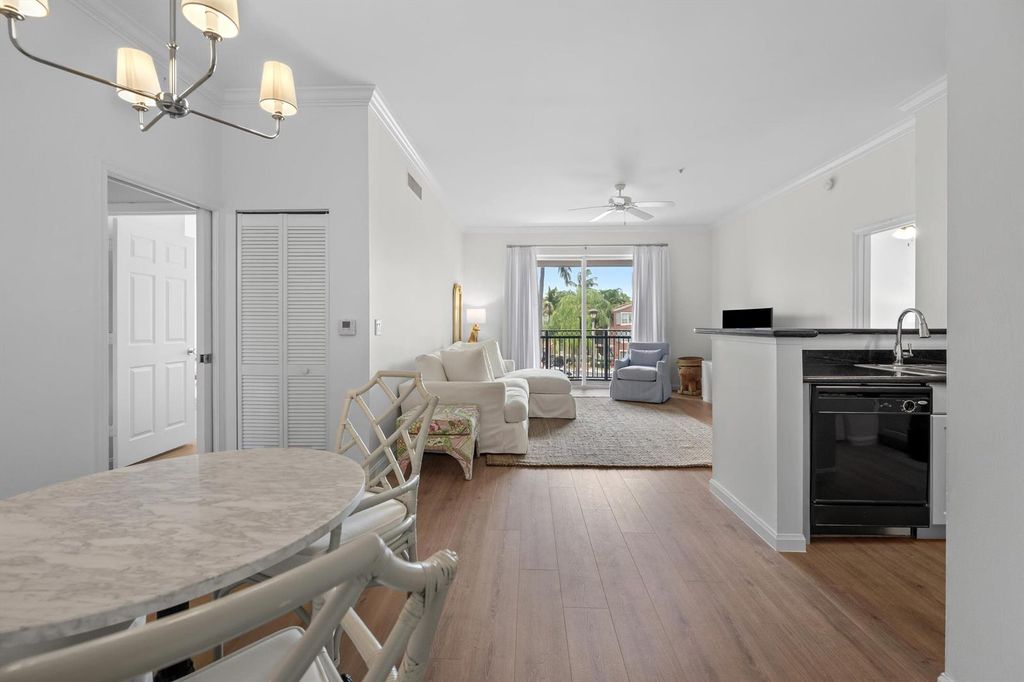 11740 St Andrews Place 304, Wellington, FL 33414